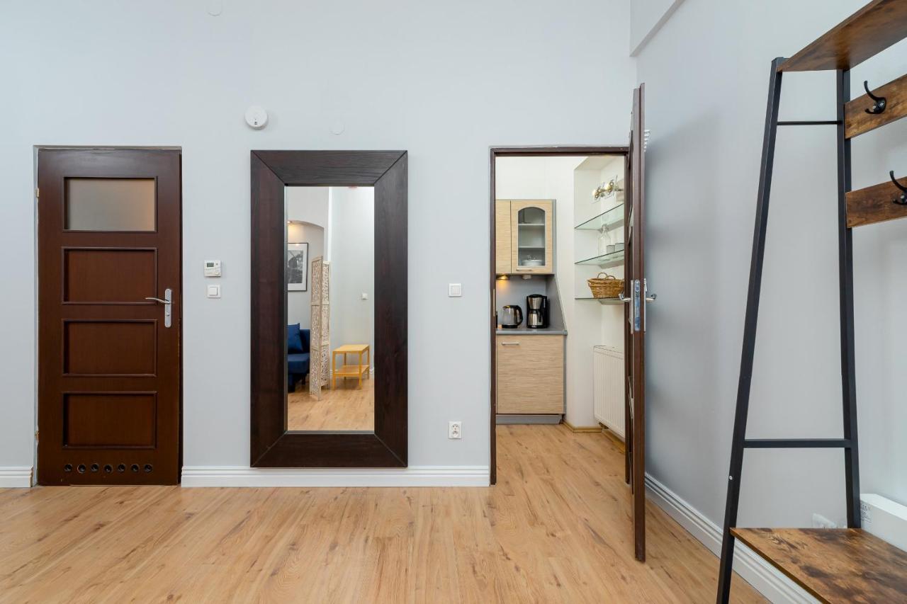 Kazimierz Apartments Near Wawel Royal Castle By Renters Cracovie Extérieur photo
